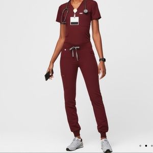NEW FIGS BURGUNDY HIGH WAISTED ZAMORA JOGGER & CASMA SET